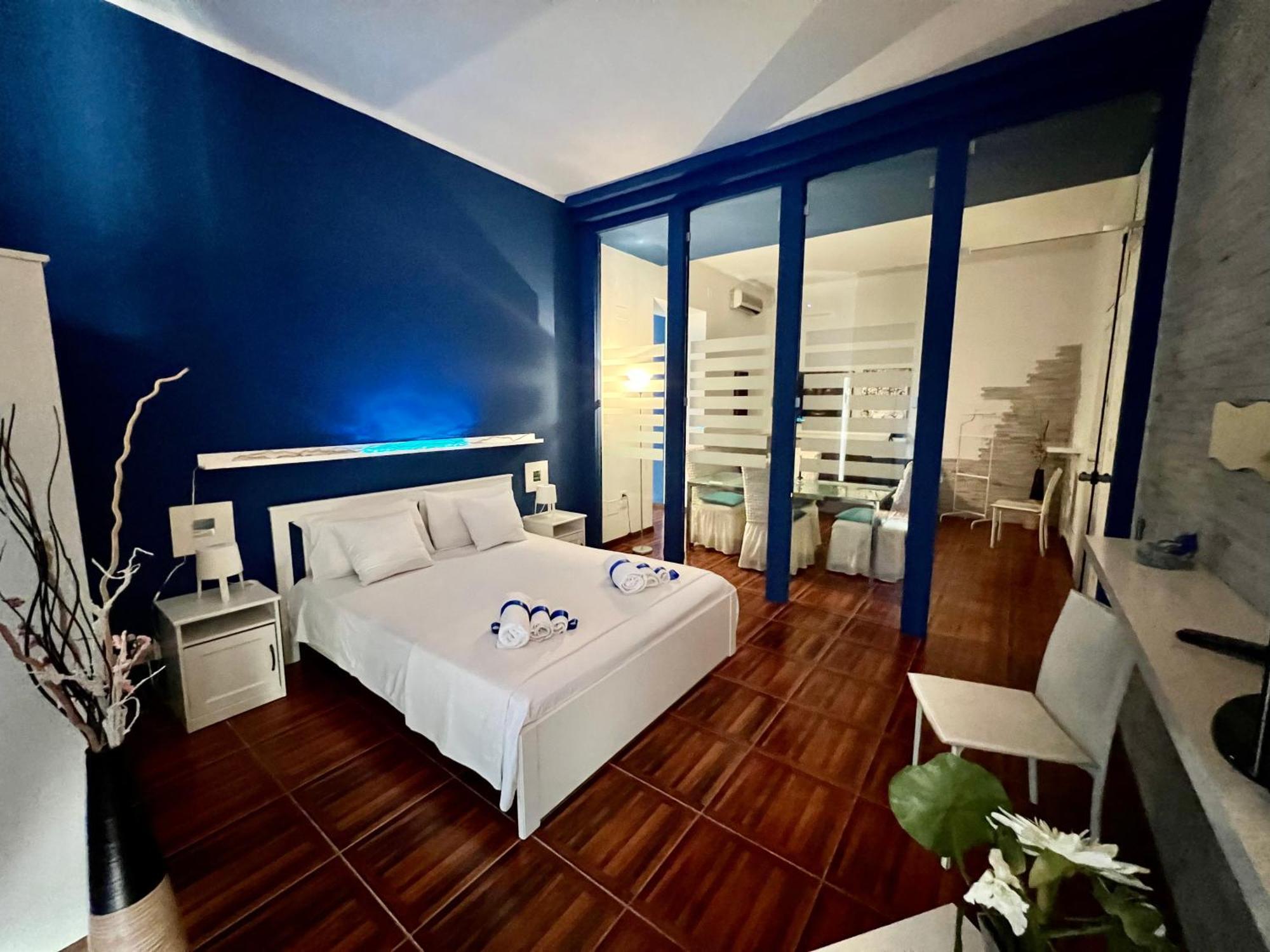 Casadamare Holiday Home Giovinazzo Eksteriør bilde