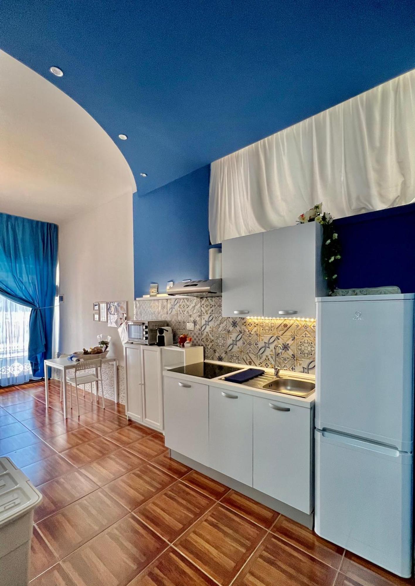 Casadamare Holiday Home Giovinazzo Eksteriør bilde