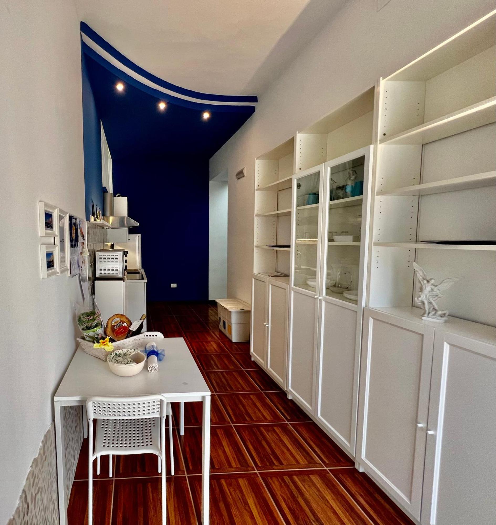 Casadamare Holiday Home Giovinazzo Eksteriør bilde