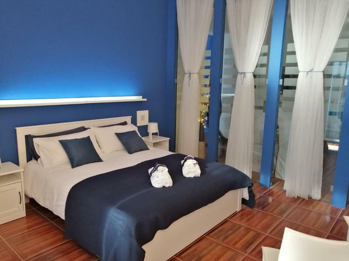 Casadamare Holiday Home Giovinazzo Eksteriør bilde